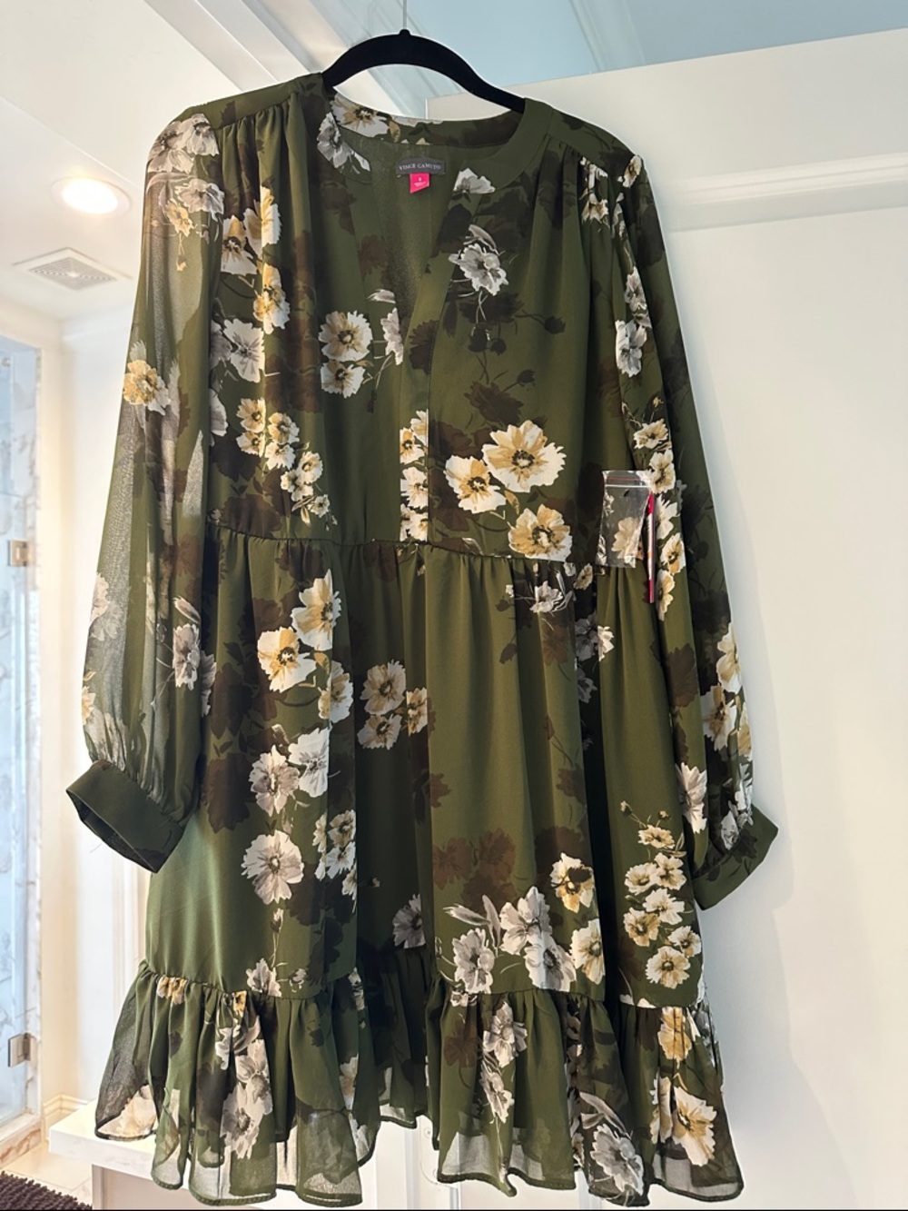 VINCE CAMUTO Olive Green Floral Ruffle Hem Dress. NWT